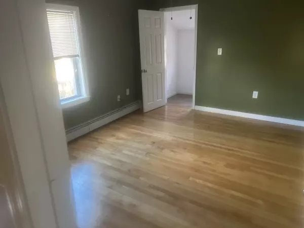 Worcester, MA 01604,3 Julien Ave