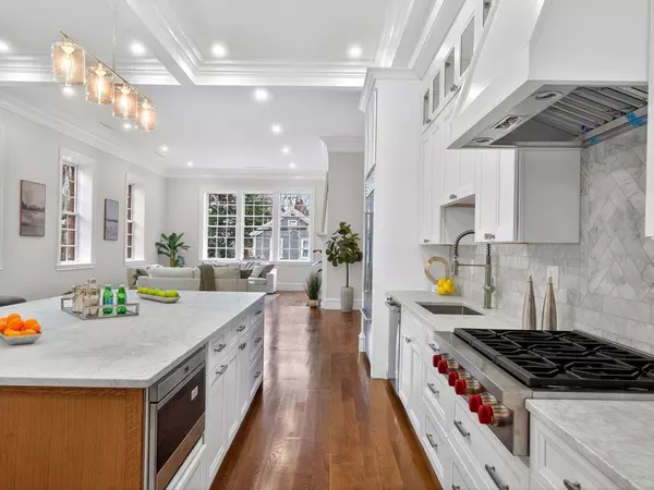 Dedham, MA 02026,55 Church Street #1