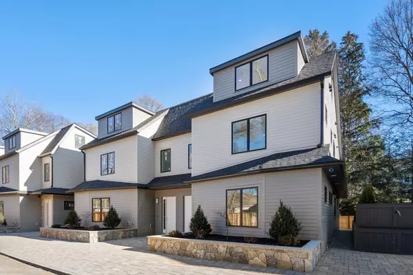 Newton, MA 02461,956 Walnut St #5