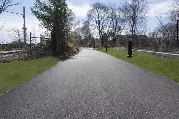 Scituate, MA 02066,50 Country Way #B202