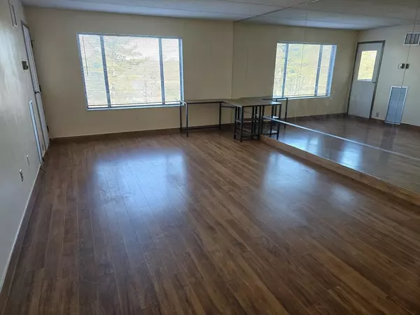 Framingham, MA 01702,1550 Worcester Rd. #414-B