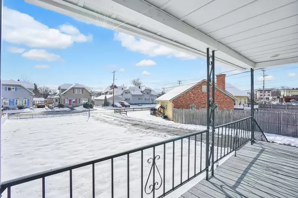 Chicopee, MA 01020,12 Stebbins Street