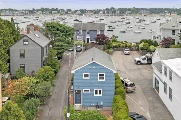 1 Goodwins Court, Marblehead, MA 01945