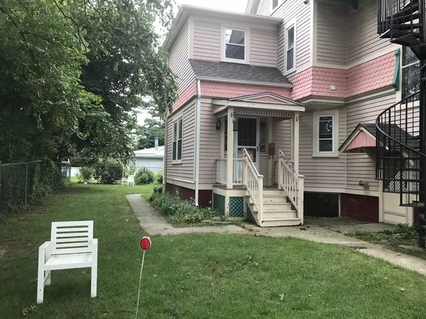 Westfield, MA 01085,61 Western Ave #4