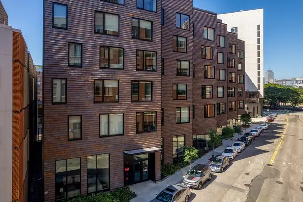 Boston, MA 02127,21-35 West 2nd Street #407