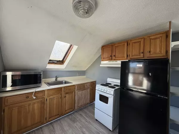 144 Franklin St #3, Framingham, MA 01702