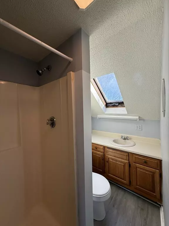 Framingham, MA 01702,144 Franklin St #3