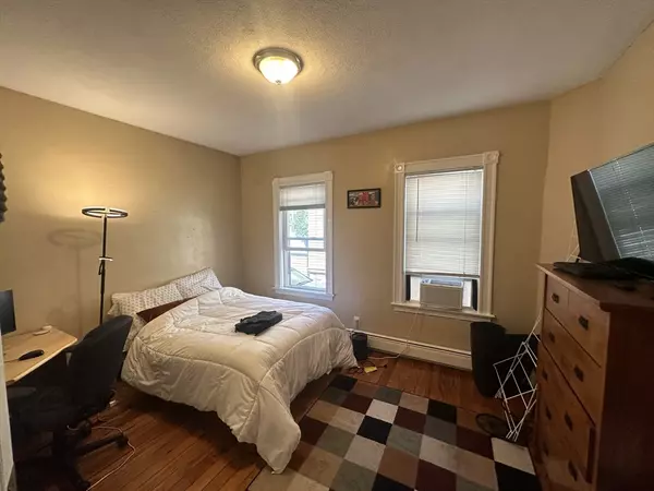 Somerville, MA 02144,74 Pearson Ave #1