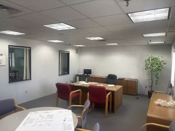 Saugus, MA 01906,28 Osprey Rd