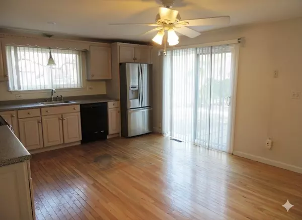 Salem, MA 01970,35 First St #A