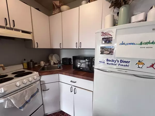 Boston, MA 02118,656 Tremont St #7