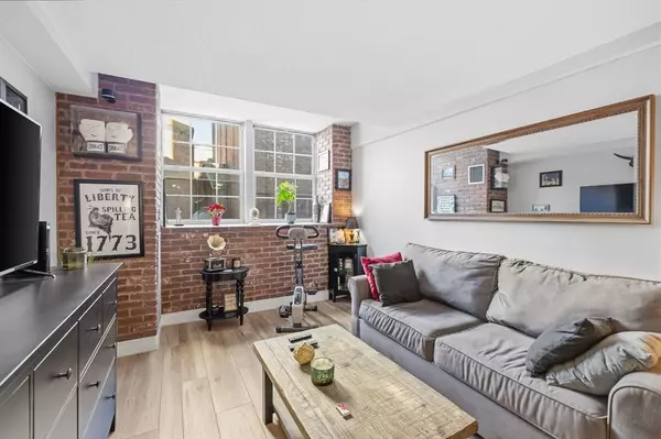 200 Market Street #4303, Lowell, MA 01852