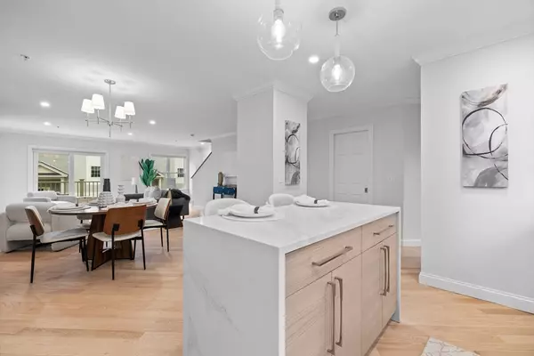 Watertown, MA 02472,77 Waverley Avenue #77A