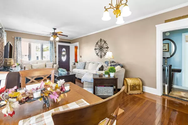 Cumberland, RI 02864,17 Mowry Ave