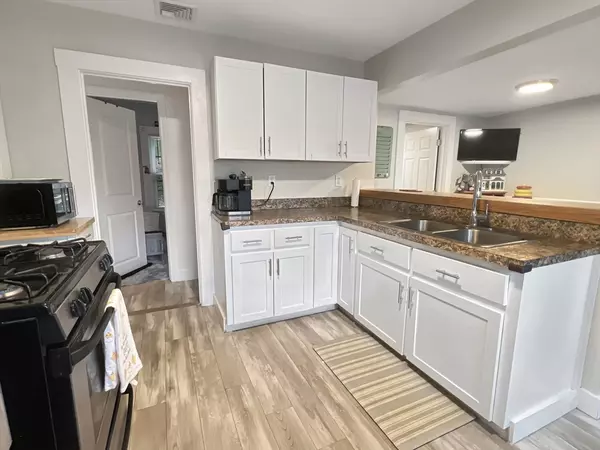 Canton, MA 02021,1649 Washington St