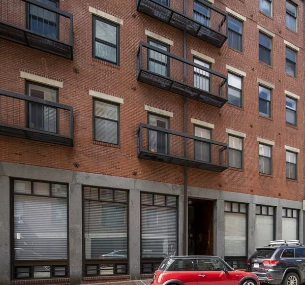 130 Fulton #7, Boston, MA 02109