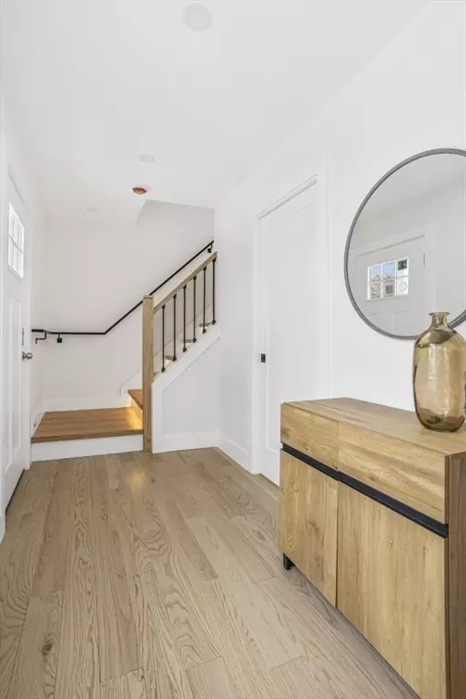 Framingham, MA 01701,63 Kellogg St