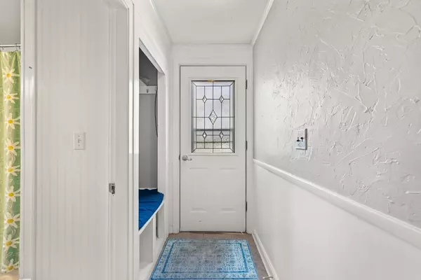 Plymouth, MA 02360,8 Westwood Rd