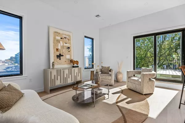 Boston, MA 02128,125 Addison Street #6