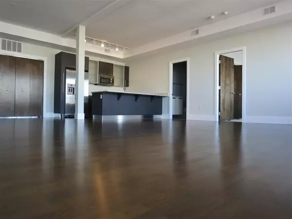 154 W 2nd St #401, Boston, MA 02127