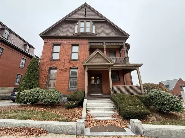 25 Harvard Street, Worcester, MA 01609