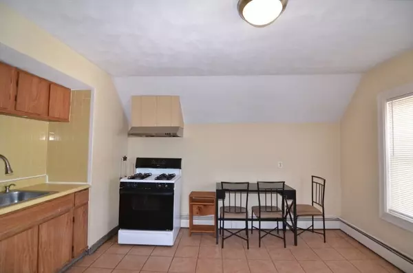 162 Pearl St #3, Malden, MA 02148