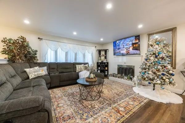 Bellingham, MA 02019,222 Blackstone St