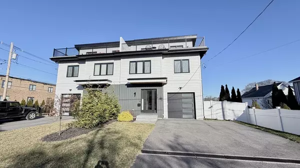 336-338 Neveda St #338, Newton, MA 02460