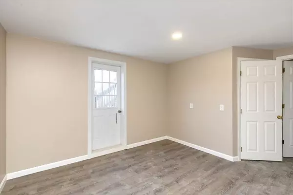 Lawrence, MA 01843,31 Garfield St