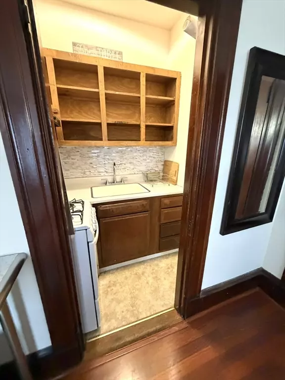 Winthrop, MA 02152,110 Grovers Ave #2F