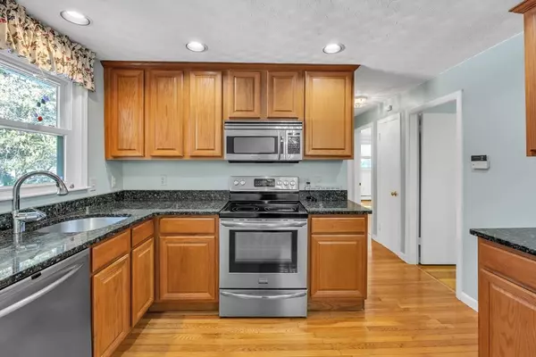 Paxton, MA 01612,15 Briarcliff Lane