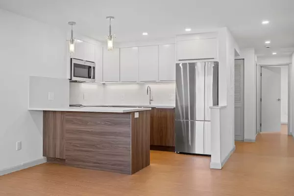 Brookline, MA 02446,1243 Beacon #5A