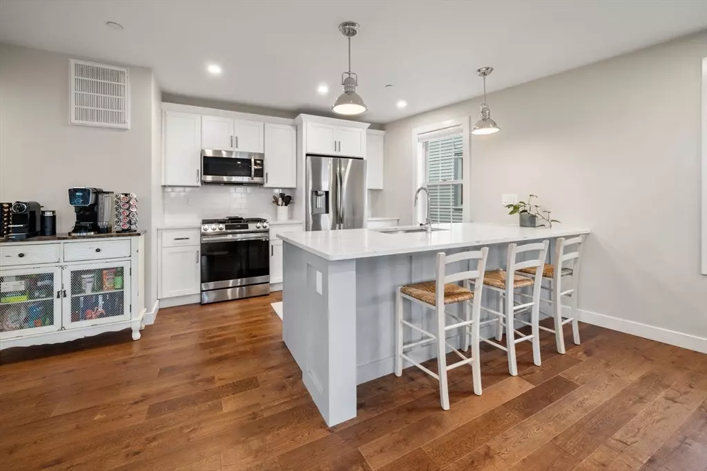 Boston, MA 02128,20 Crestway Road #3