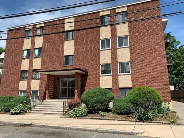 Boston, MA 02136,44 Maple Street #101