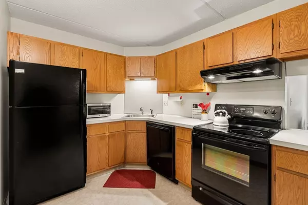 Stoneham, MA 02180,159 Main St #12B