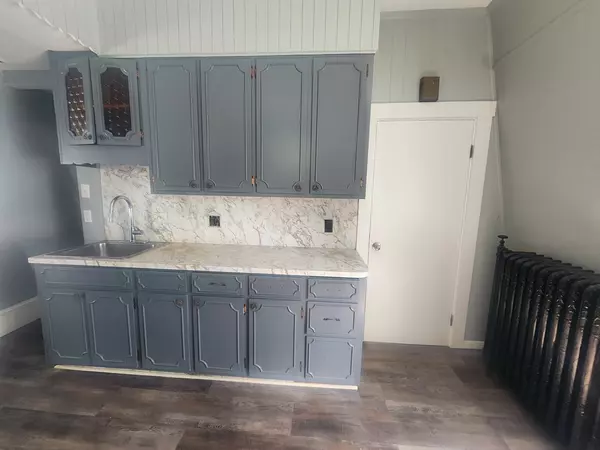 Lynn, MA 01902,45 Breed #St