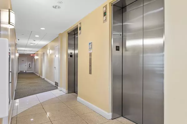 Revere, MA 02151,10 Ocean Ave #203