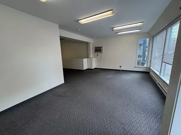 Lowell, MA 01854,466 Merrimack Street