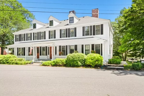 Harvard, MA 01451,11 Fairbanks St #4