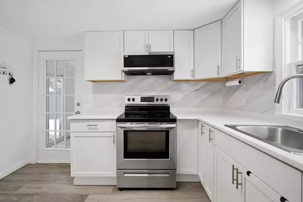 Springfield, MA 01109,72 W Bay Path Ter