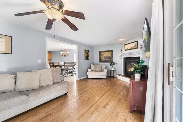 Attleboro, MA 02703,52 Deanville Rd