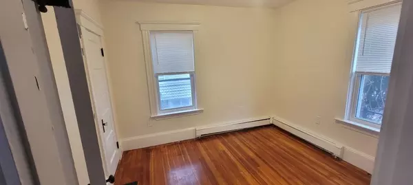 Salem, MA 01970,23 Park St #1