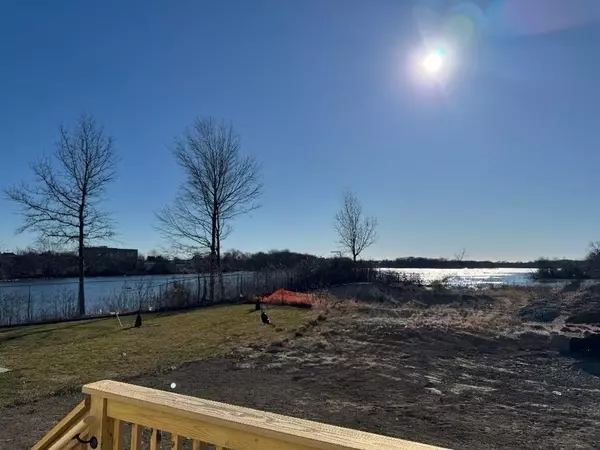 Fall River, MA 02720,919 Dwelly