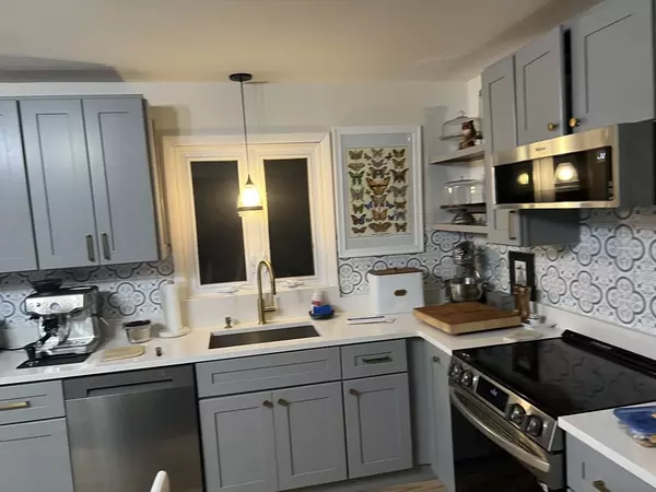 Northampton, MA 01062,635 Florence Rd.