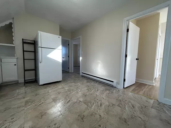 Beverly, MA 01915,53 Hale Street #3