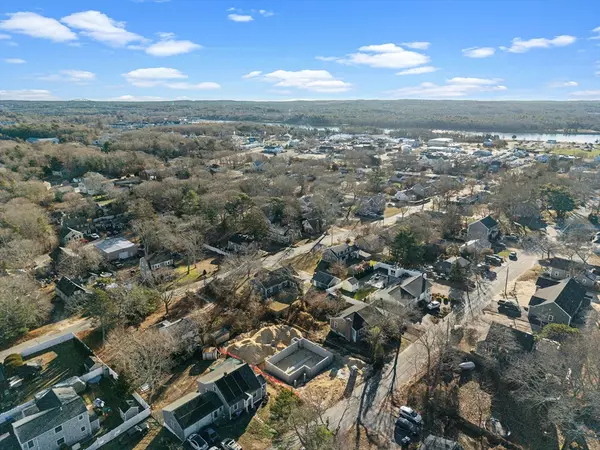 Bourne, MA 02532,40-A Lafayette Ave