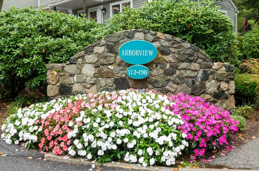 178 Bishop Forest Drive #178, Waltham, MA 02452