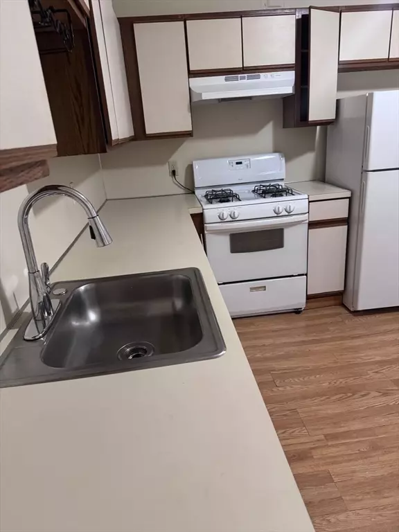 Boston, MA 02136,5 Albemarie #3