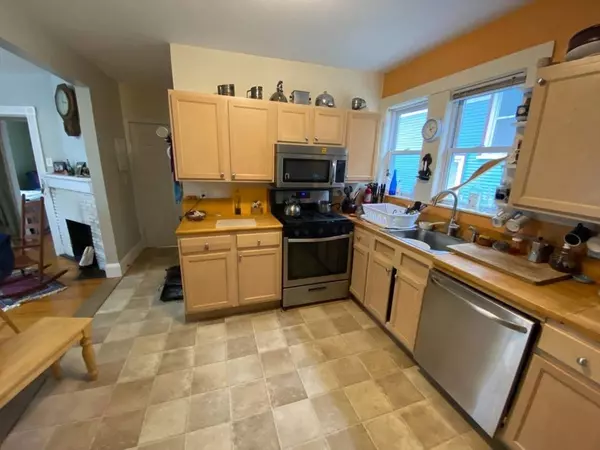 Boston, MA 02131,21 Conway Street #2