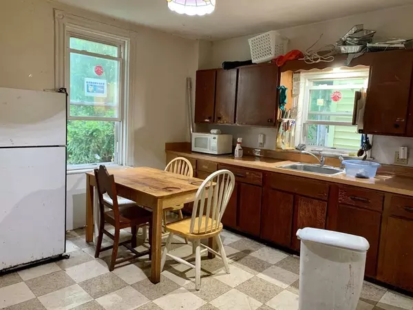 Brookline, MA 02445,236 Cypress St. #2